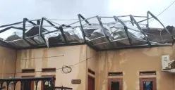 Rumah terdampak angin kencang di Semper Timur, Jakarta Utara. (Sumber: Istimewa)