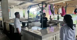 Suasana Pasar Baros yang sepi dampak mogok jualan pedagang daging. (Sumber: Istimewa)