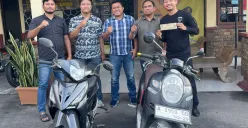Tim Reskrim Polsek Kragilan bersama 2 unit motor hasil kejahatan. (Sumber: Istimewa)