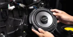 Ilustrasi perangkat audio mobil. (Sumber: Istimewa)