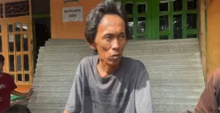 Penjual es kue keliling, Suderajat ditemui di rumahmua wilayah Bojonggede, Kabupaten Bogor, Selasa, 27 Januari 2026. (Sumber: Poskota/Giffar Rivana)