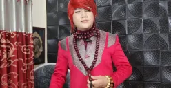 Pesulap Merah atau yang memiliki nama lengkap Marcel Radhival tengah berduka atas wafatnya sang istri tercinta, Tika Mega Lestari. (Sumber: Instagram/@marcelradhival1)