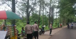 Polisi menyisir Jalan Raya Pemda, Desa Budimulya, Kecamatan Cikupa. Kabupaten Tangerang, Selasa, 27 Januari 2026. (Sumber: Dok. Polresta Tangerang)
