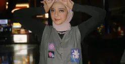 Chiki Fawzi tengah menjadi sorotan usai pengakuan terkait pencopotan dirinya sebagai petugas haji 2026 viral di media sosial. (Sumber: Instagram/@chikifawzi)