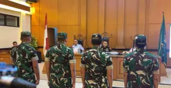 Terdakwa kasus penyiraman air keras kepada aktivis KontraS Andrie Yunus, saat menjalani sidang lanjutan di Pengadilan Militer II-08 Jakarta, Rabu, 3 Juni 2026. (Sumber: Istimewa)