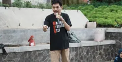 Ketua Badan Eksekutif Mahasiswa Universitas Gadjah Mada (BEM UGM) 2025, Tiyo Ardianto, menemukan  alat pelacak misterius di kendaraannya bernama PBX Finder. (Sumber: Instagram/@tiyoardianto_)
