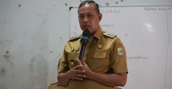 Wali Kota Bekasi, Tri Adhianto saat sidak SMPN 52, Kranji, Bekasi Barat, Senin, 2 Maret 2026. (Sumber: Dok. Istimewa)