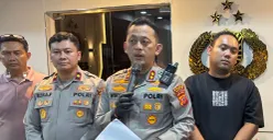 Kapolres Bogor, AKBP Wikha Ardilestanto saat melakukan keterangan pers tentang pembunuhan pasutri asal Pakistan. (Sumber: Poskota/Giffar Rivana)