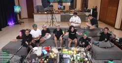 Reza Arap bersama anggota AAA Clan saat live streaming Marapthon Season 3 yang berlangsung 24 jam nonstop dan telah memasuki hari ke-26. (Sumber: Youtube/@yb)