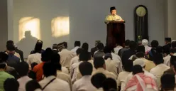 Khatib menyampaikan khutbah Jumat bertema keutamaan Ramadan di masjid sebagai pengingat bagi umat Islam untuk meningkatkan takwa dan ibadah selama bulan suci. (Sumber: Wilkimedia Commons)