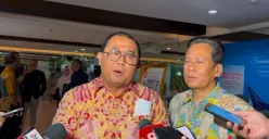 Praktisi hukum penerbangan Columbanus Priaardanto (kiri) seusai acara bedah buku Tanggung Jawab Hukum Produsen Pesawat Udara terhadap Korban Kecelakaan dalam Penyelenggaraan Penerbangan di Jakarta, Kamis, 5 Maret 2026. (Sumber: Dok. Istimewa)