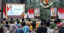 Gubernur Jakarta, Pramono Anung menyampaikan target Bazis di Balai Kota Jakarta, Jakarta Pusat, Kamis, 5 Maret 2026. (Sumber: Poskota/M. Tegar Jihad)
