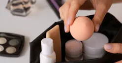 Ilustrasi, warga waspada peredaran kosmetik ilegal di marketplace. (Sumber: freepik)