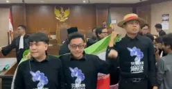 PN Jakpus membebaskan Direktur Lokataru Foundation, Delpedro Marhaen bersama tiga aktivis lainnya dalam perkara terkait demonstrasi yang berujung ricuh pada Agustus 2025, Jumat, 6 Maret 2026. (Sumber: Istimewa)