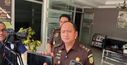 Kepala Pusat Penerangan Hukum Kejaksaan Agung, Anang Supriatna, saat ditemui di Kejagung, Jakarta Selatan, Selasa, 3 Februari 2026. (Sumber: Poskota/Ali Mansur)
