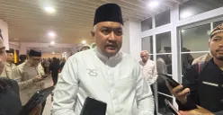 Bupati Bogor Rudy Susmanto saat memberikan keterangan pers di Cibinong, Kamis 12 Maret 2026. (Sumber: Poskota/Giffar Rivana)