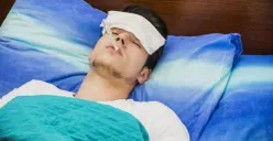 Sakit di 10 hari terakhir ramadhan ini 3 kabar baik dari Syekh Ali Jaber. (Sumber: Pinterest/Aggash)