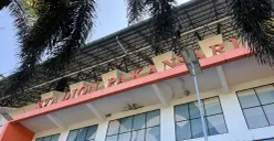 Pemkab Bogor menggelar sholat Ied di Stadion Pakansari, Cibinong. (Sumber: Poskota/Giffar Rivana)