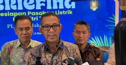 General Manager PLN Unit Induk Distribusi Jakarta Raya, Andy Adchaminoerdin pastikan listrik Jakarta aman saat mudik Lebaran. (Sumber: Poskota/Guruh Nara Persada)