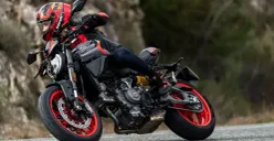 Ducati menghadirkan warna Sport baru untuk Ducati Monster. (Sumber: Ducati)