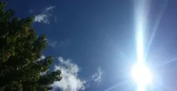 Ilustrasi terik matahari saat musim kemarau (Sumber: Wilkimedia Commons)