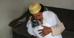 Suasana silaturahmi keluarga saat Hari Raya Idul Fitri, momen saling memaafkan dan mempererat hubungan dengan orang-orang terkasih. (Sumber: Flickr)