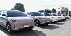 Mobil listrik Geely EX2 diserahkan ke konsumen di luar Jakarta. (Sumber: Dok. Geely)