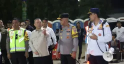 Menhub Dudy Purwagandhi tinjau situasi penyeberangan di pelabuhan Merak dan Ciwandan, Banten. (Sumber: Istimewa)