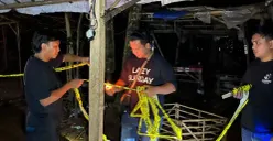 Tim Resmob memasang garis polisi di lokasi sabung ayam di Kecamatan Walantaka, Kota Serang. (Sumber: Dok. Bidhumas Polda Banten)