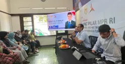 Potret aktivitas sosialisasi empat pilar kebangsaan di rumah aspirasi Fathi, Bandung. (Sumber: Istimewa)