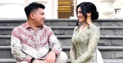Andi Agum Djollo menjadi sorotan setelah hubungannya dengan DJ Una berakhir dan rencana pernikahan keduanya batal terlaksana. (Sumber: Instagram/@putriuna)