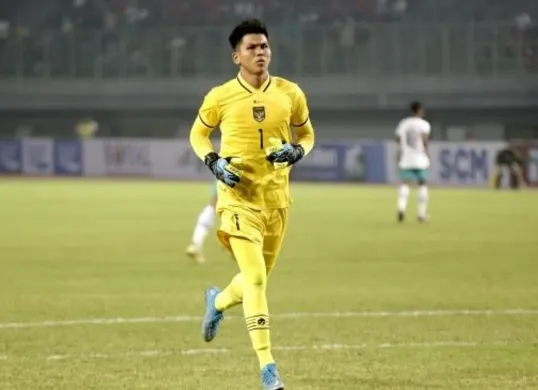 Komdis PSSI memberikan sanksi berat kepada calon kiper timnas tetap di Asean Cup 2024. (Sumber: X/ Indostranfer | Foto: Indostranfer)