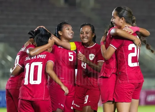 Skuad Timnas Indonesia putri berhasil menjuarai Piala AFF Wanita 2024.  (Sumber: Instagram/@timnasindonesia)