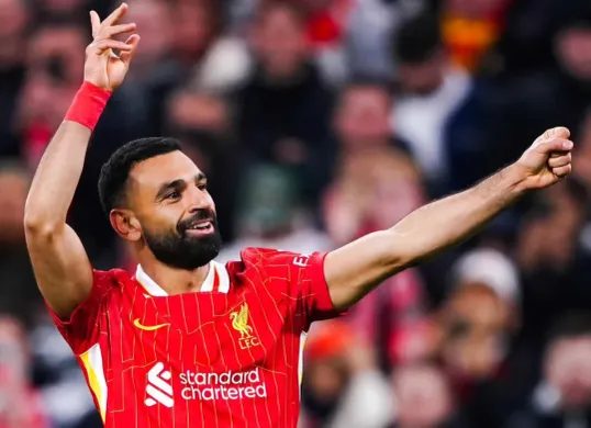Tawaran kontak baru dari Liverpool menjadi titik terang mengenai nasib Mohamed Salah musim depan. (Sumber: X/ CentreGoals)