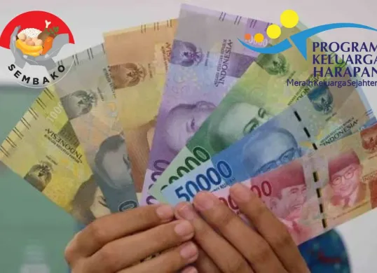 NIK KTP KPM yang terdaftar di DTSE bisa terima bansos PKH dan BPNT tahap dua.  (Sumber: Poskota/Syania Nurul Lita Baikuni)