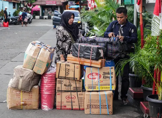 Pemerintah Provinsi DKI Jakarta secara resmi membuka pendaftaran Mudik Gratis Kluster 1 mulai hari ini, Minggu, 22 Februari 2026. (Sumber: Poskota/Bilal Nugraha Ginanjar)