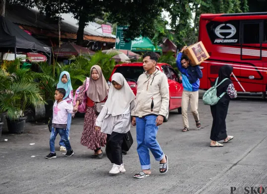 Ilustrasi pemudik. (Sumber: Poskota/Bilal Nugraha Ginanjar)