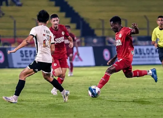Tonton live streaming laga Persita Tangerang vs PSM Makassar di pekan ke-5 Super League 2025/2026. (Foto: Instagram/@semenpadangfcid)