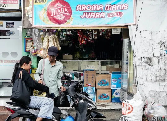 Ilustrasi warung kelontong. (Sumber: Poskota/Bilal Nugraha Ginanjar)