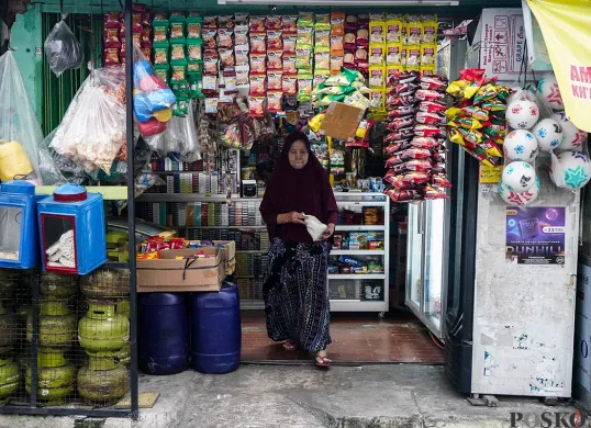 Ilustrasi, warung kelontong di kawasan Palmerah, Jakarta Barat, Kamis (10/4/2025). (Sumber: Poskota/Bilal Nugraha Ginanjar)