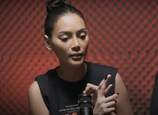 Potret Erika Carlina yang berperan sebagai Naning di film Pabrik Gula. (Sumber: YouTube/Kimata)