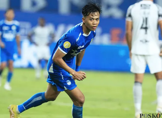 Pemain Persib Bandung, Edo Febriansah sedang dalam tahap negosiasi dengan Dewa United. (Sumber: Poskota/Ade Mamad)