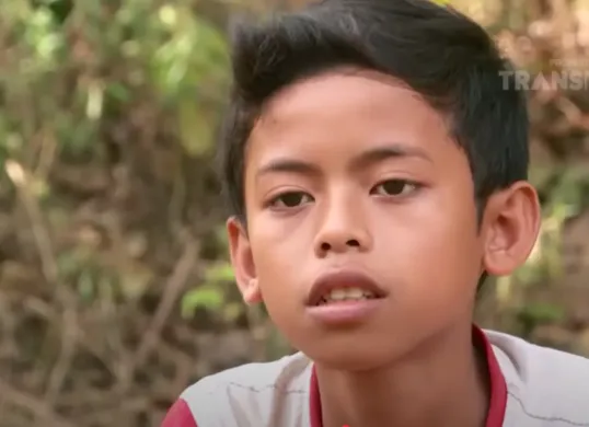 Kisah masa kecil Mulyana dari Penjaja Opak Menjadi Tersangka Mutilasi: Lika-liku Kehidupan Mulyana yang Mengguncang Banten (Sumber: Dok/Trans7)