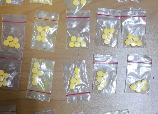 Barang bukti obat keras diamankan Polres Metro Jakarta Pusat. (Sumber: Dok. Polres Metro Jakarta Pusat)