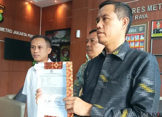 Bukti laporan atas nama Andi Kurniawan yang sudah diterima oleh Polres Jakarta Pusat sejak tanggal 23 April 2025. (Sumber: Poskota/Nurpini Aulia Rapika)