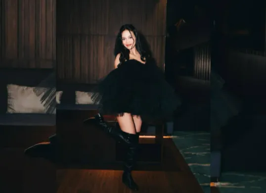 Erika Carlina akhirnya melahirkan Andrew Raxy Neil. Simak perjalanan kehamilannya yang penuh lika-liku hingga momen kelahiran ini. (Sumber: Instagram/@eri.carl)