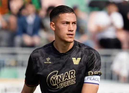 Jay Idzes, kapten Venezia. (Sumber: Instagram/@jayidzes)