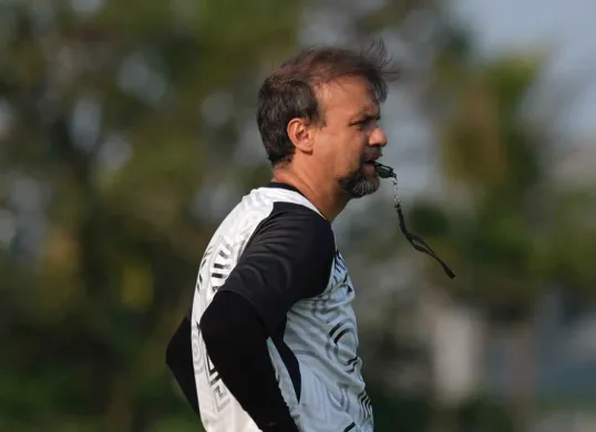 Potret pelatih Persija Jakarta, Mauricio Souza. (Sumber: Persija)
