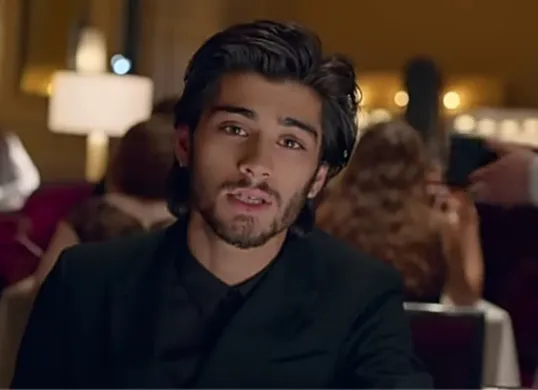 Lirik lagu Night Changes dari One Direction. (Sumber: YouTube/One Direction)
