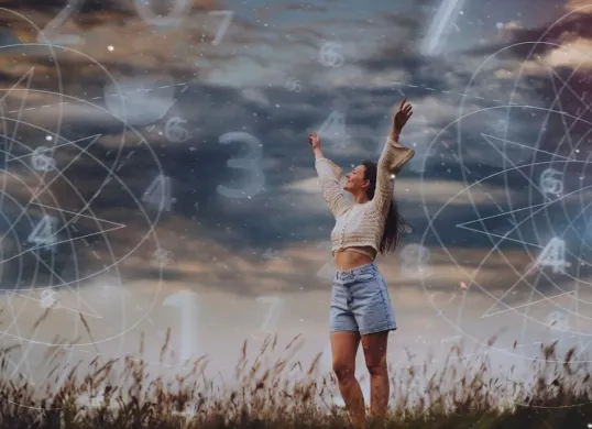 Ramalan zodiak terbaru besok, Minggu 3 Agustus 2025. (Sumber: Freepik)